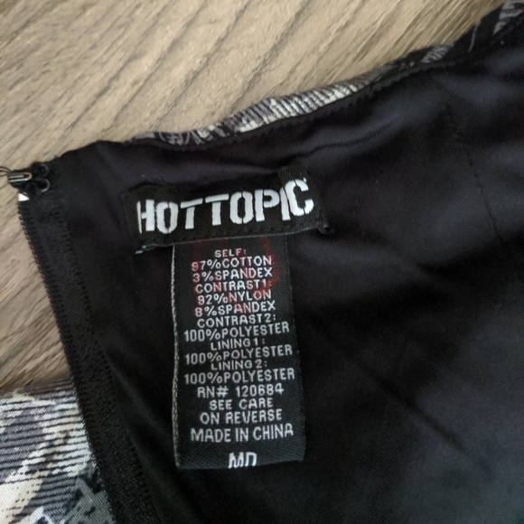 Hot Topic Black & White Music Print Halter Dress M - Picture 7 of 8